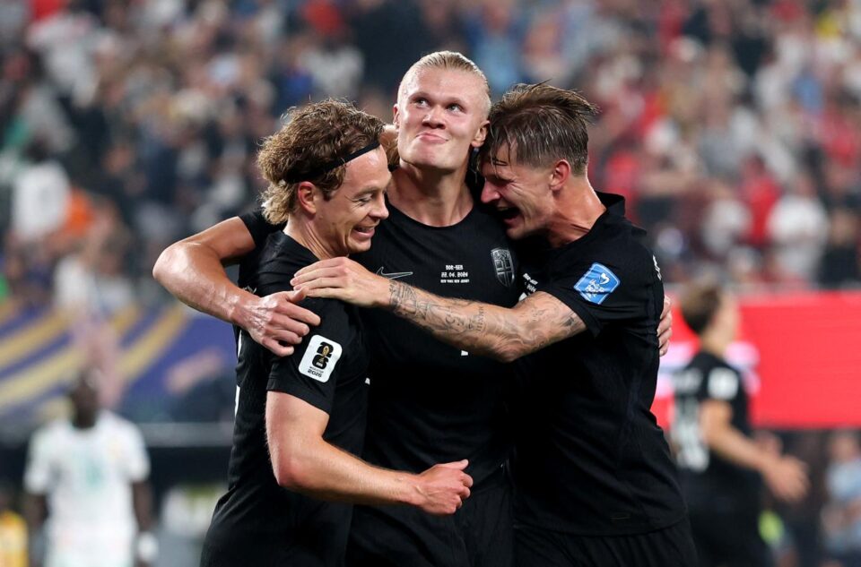 Noruega se clasificó a dieciseisavos del Mundial de la mano de Haaland