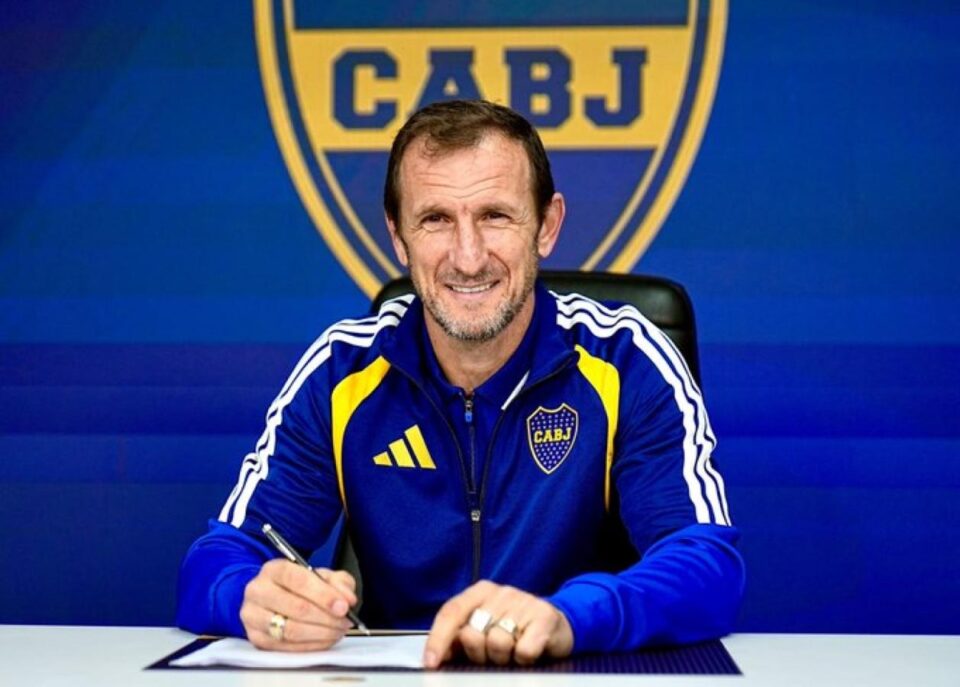 Primera División Arruabarrena firmó con Boca y borró a cuatro jugadores en el primer día de pretemporada