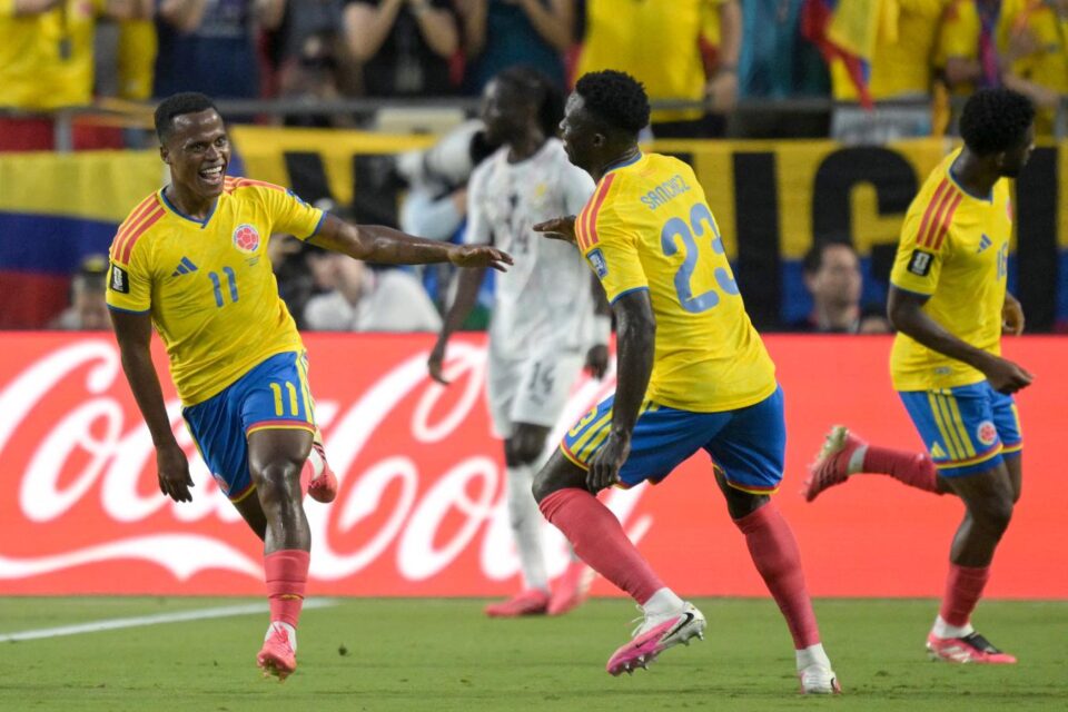 Colombia derrotó 1-0 a Ghana y es el último clasificado a octavos de final