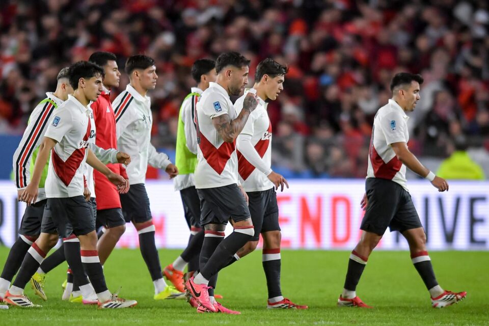 Los campeones del mundo no te hacen más Guapo: River perdió con Barracas y sumó un nuevo papelón